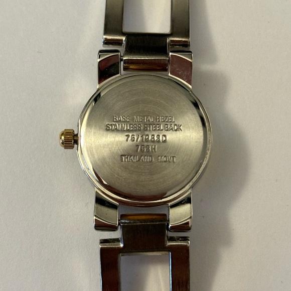 ARMITRON NOW Vintage Minimalistic Two Tone Stainless Steel Quartz Wrist Watch - Picture 8 of 9